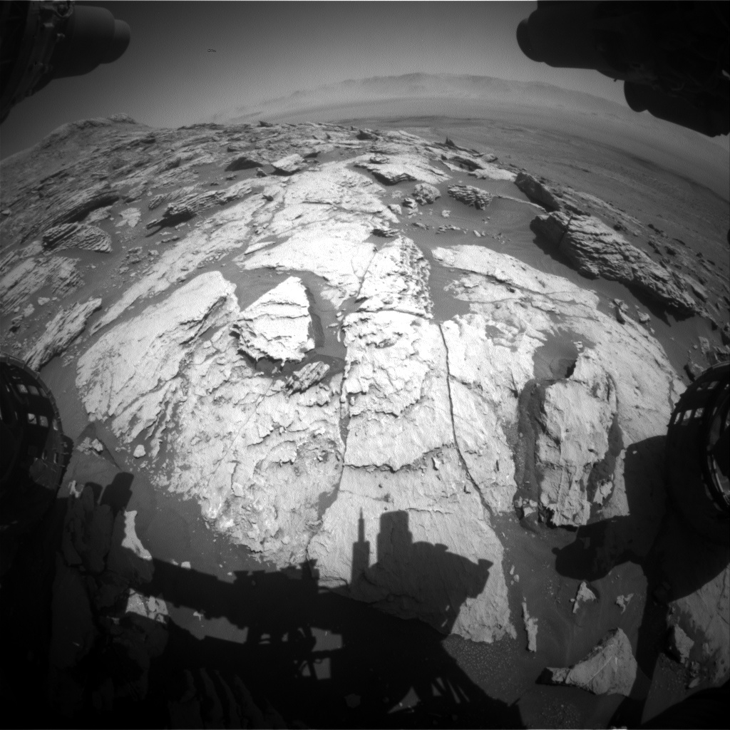 Curiosity Rover posted Gale Crater's Breathtaking Images From Mars